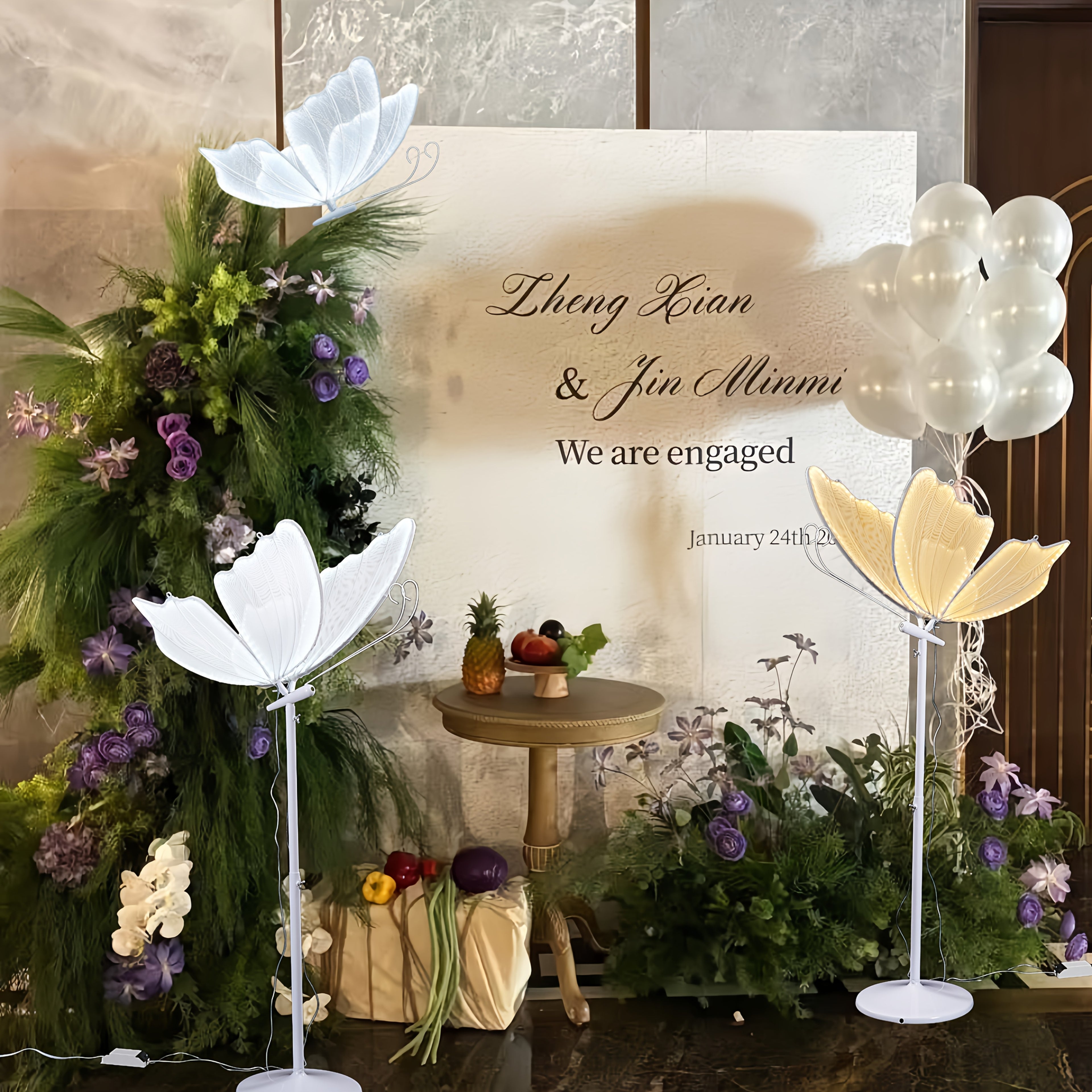 31.4-inch Wedding Butterfly Floor Lamp Birthday Party Wedding Reception Photo Area Ambient Lighting Christmas Tree Companion Lighting Romantic Valentine's Day Housewarming Dinner Decoration LED Giant Glowing Butterfly Hanging Sculpture Lamp